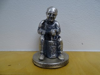Zilverenbeeldje