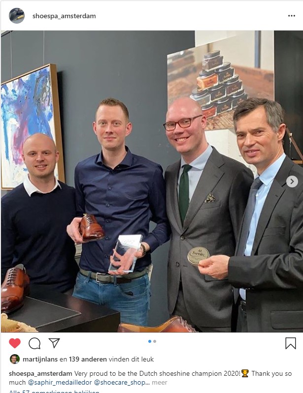 Theo Frijn wint NK Schoenpoetsen