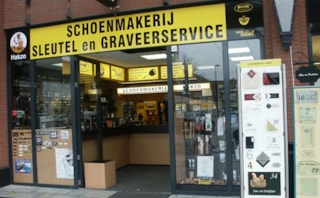 vacature-winkelmedewerker-schoenmakerij-hakzo-vlaardingen-705x437